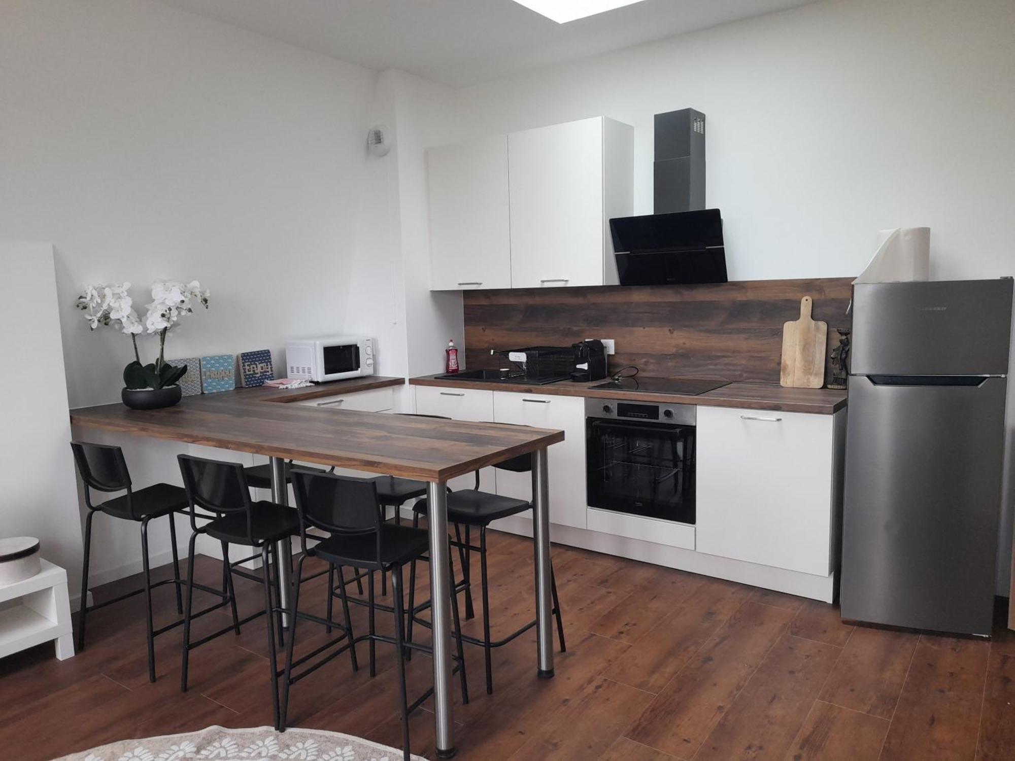 Appart Dans Petit Chateau En Centre Ville Lagny Eksteriør billede