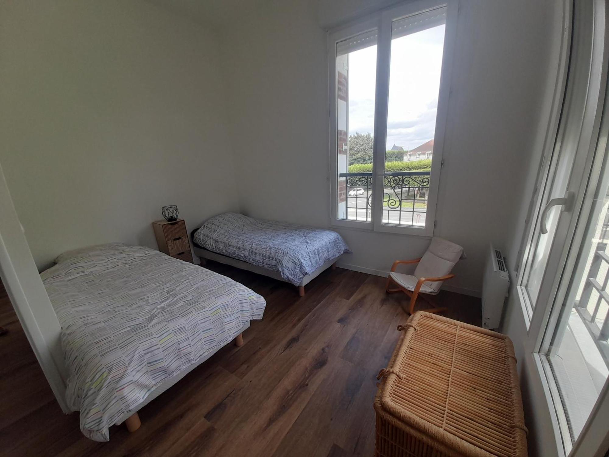 Appart Dans Petit Chateau En Centre Ville Lagny Eksteriør billede